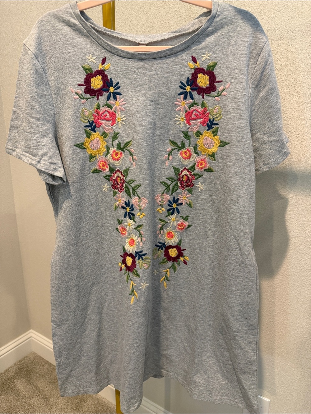 Jardin by Macris Floral Embroidered T-Shirt Dress Gray Size Large Boho NWT